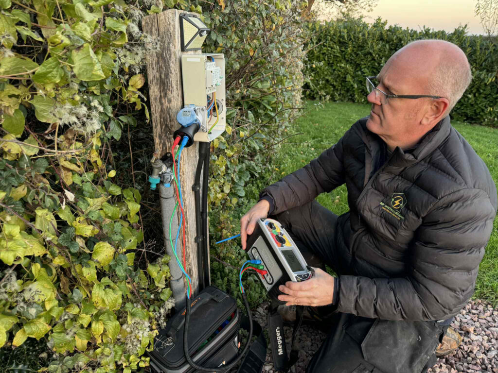 autopost electrical installation 5